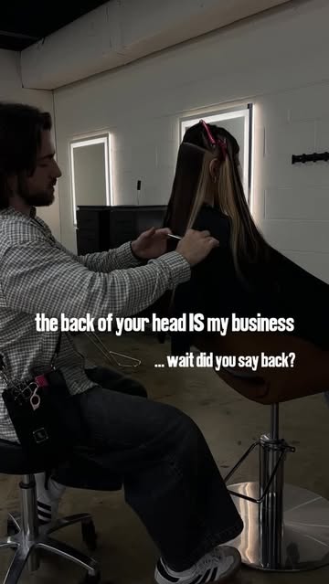 the back of ur head actually keeps me in business😗🤭 • • • with one of my ha...